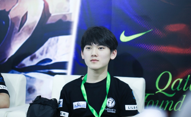 iG赛后群访 TheShy：第一局我后期犯了很大失误 输了比赛很抱歉