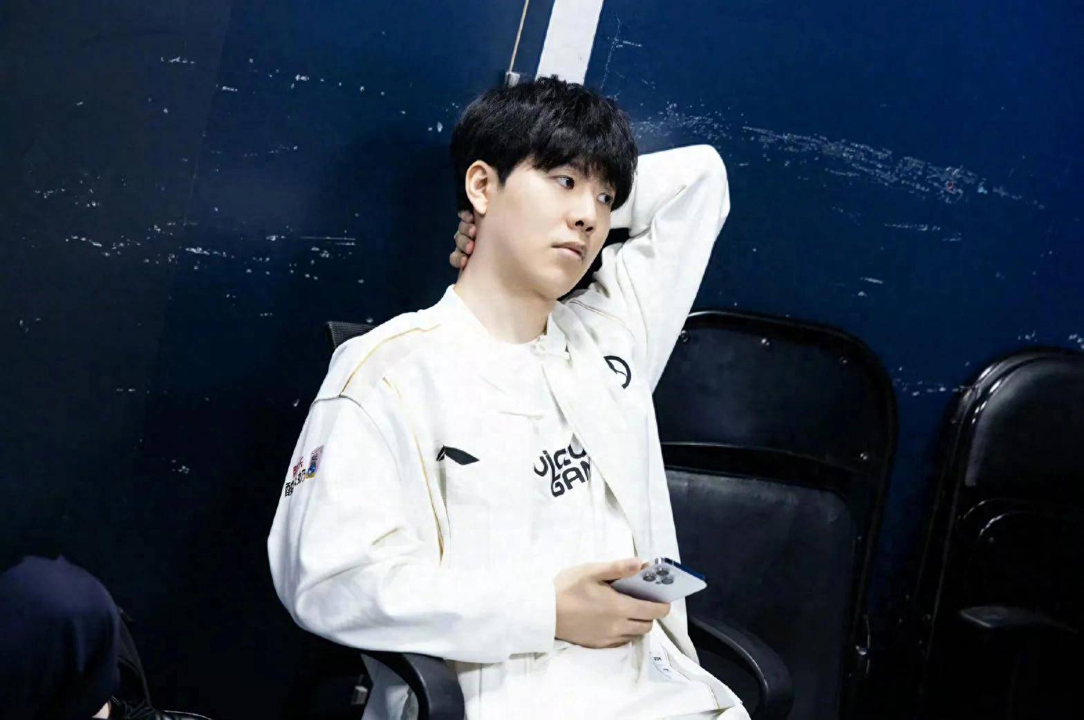 Scout自加盟LNG后三个赛季常规赛战绩越来越差